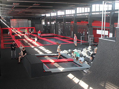 TRAMPOLINE PARK