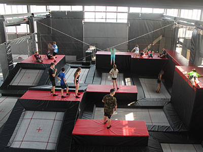 TRAMPOLINE PARKOUR